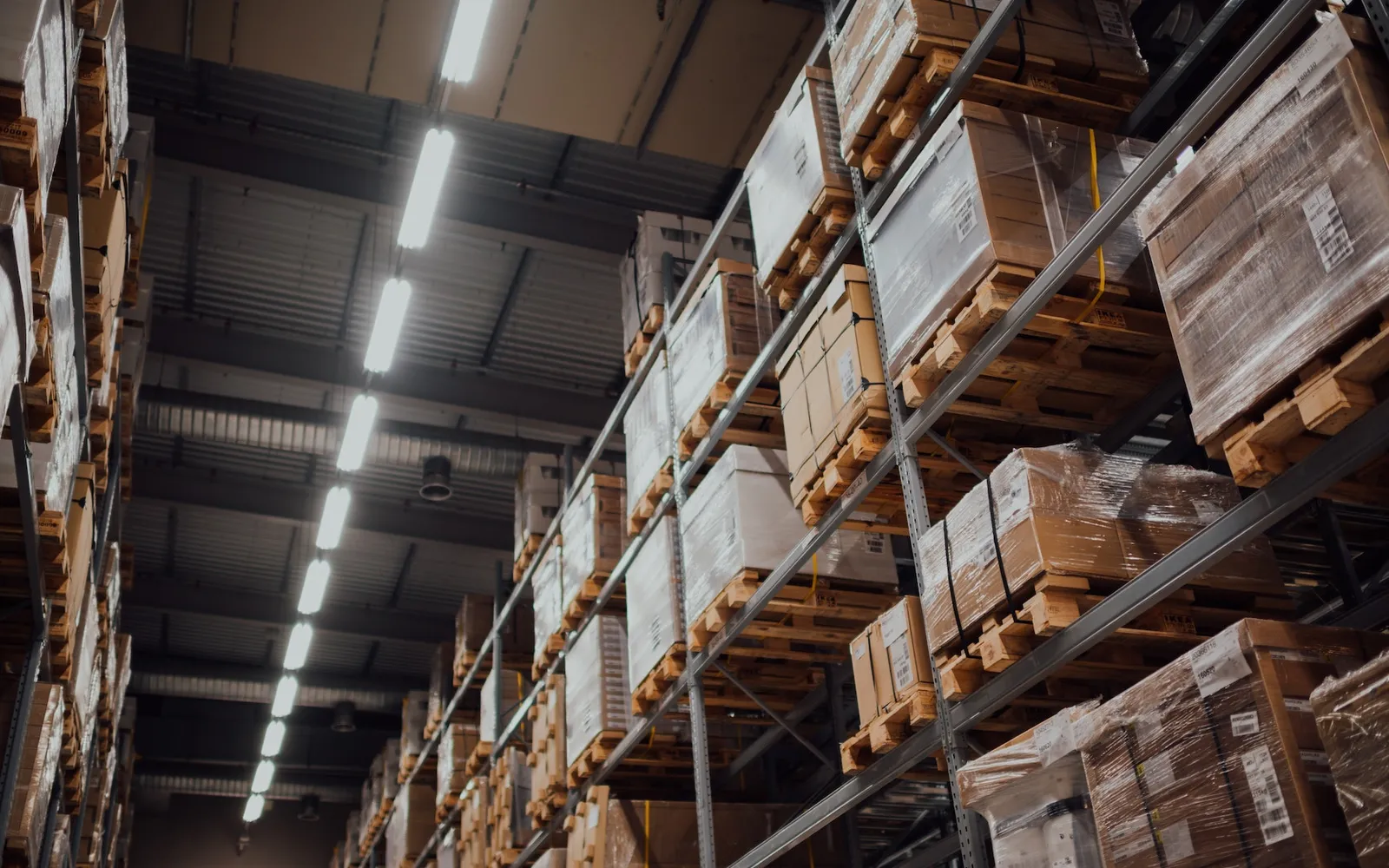 Verified suppliers and warehouse logistics worldwide